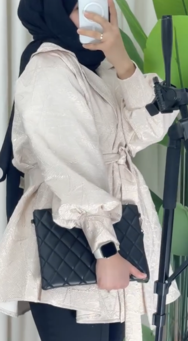 Kuşaklı Dokulu Krem Şık Ceket