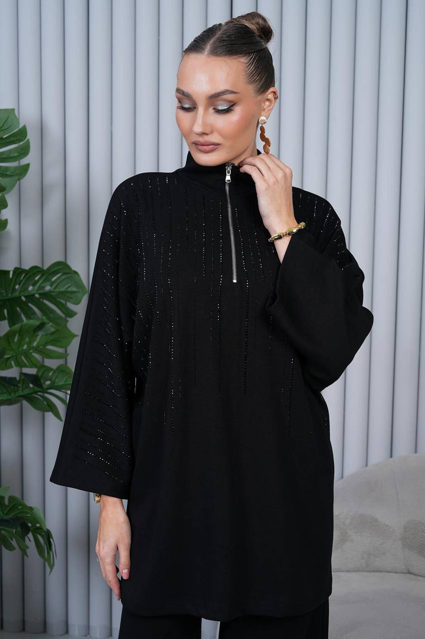 Taş Detaylı Dik Yaka Siyah Rahat Takım