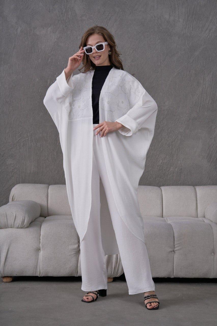 Taş Detaylı Yarım Çiçek Beyaz Kimono Takım